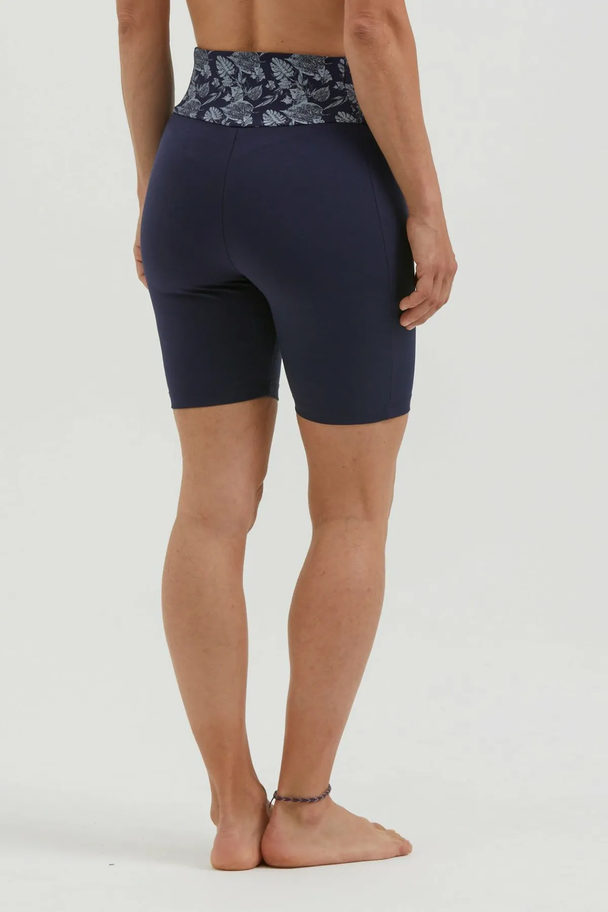 Cheap Anna Short Women Leggings