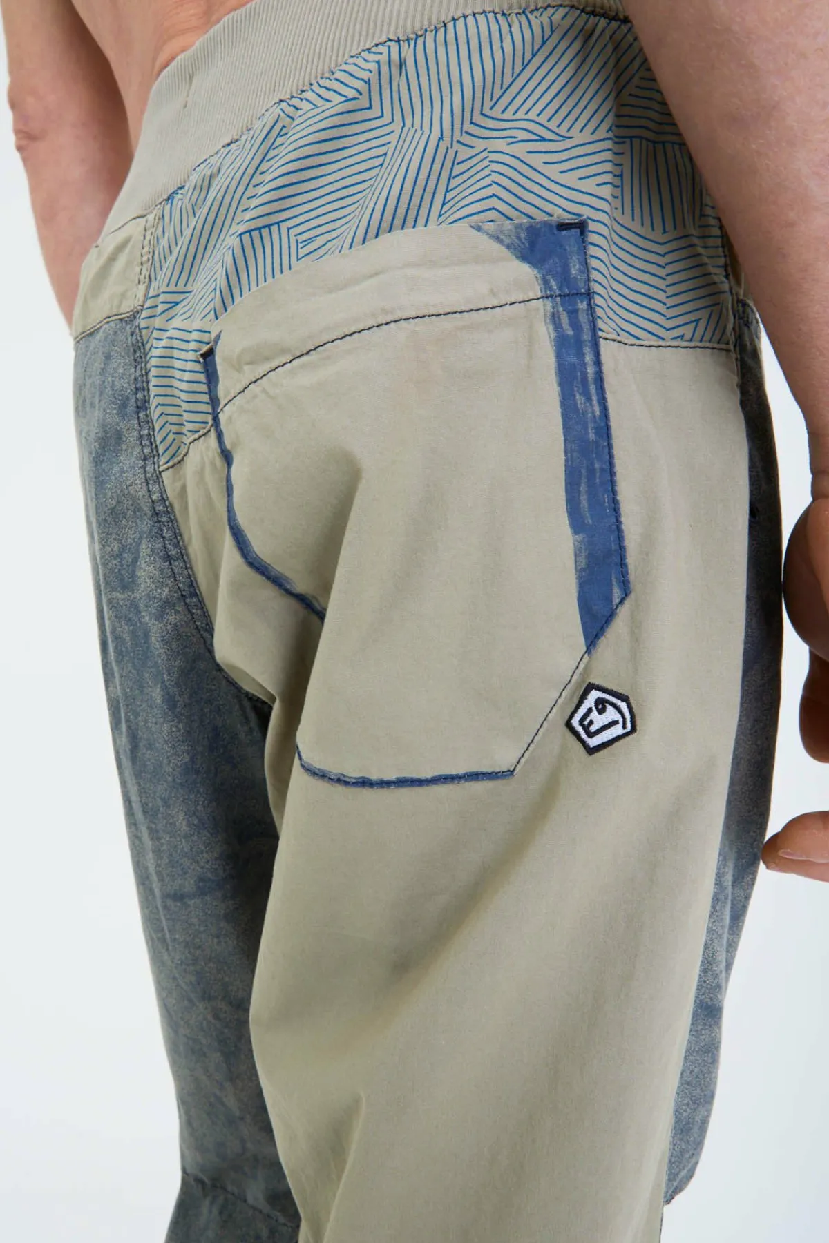 Flash Sale Baz 3/4 Men Shorts